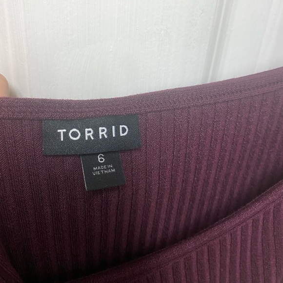 Torrid plum tank top - Picture 3 of 4